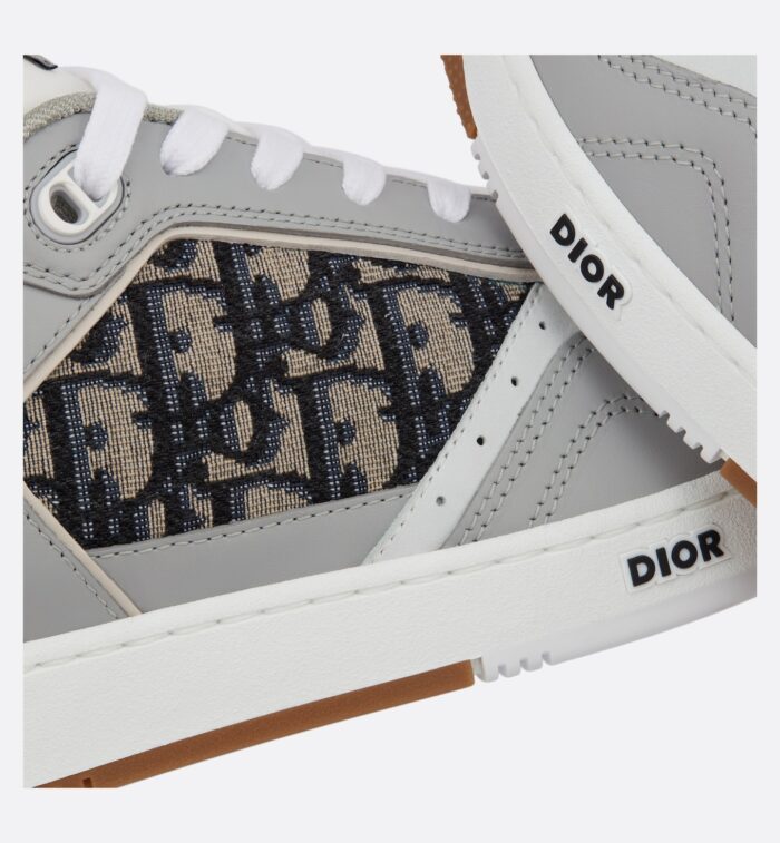 %Best sneaker fits store Products%