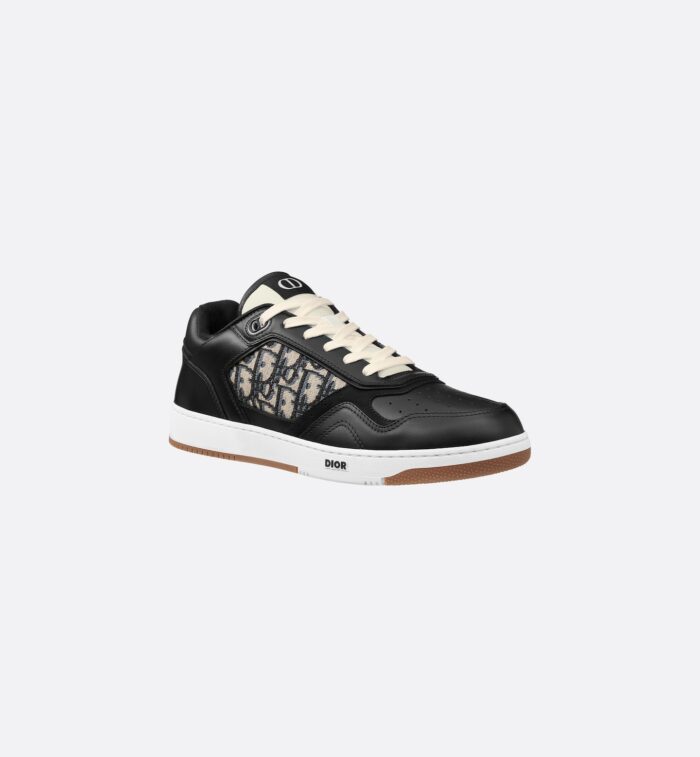 %Best sneaker fits store Products%