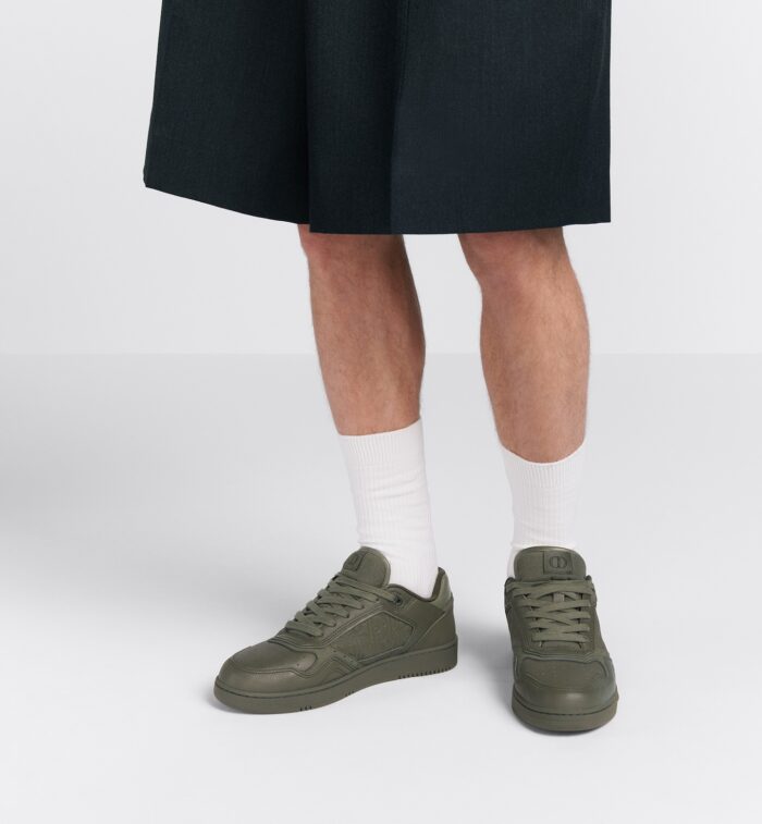 %Best sneaker fits store Products%