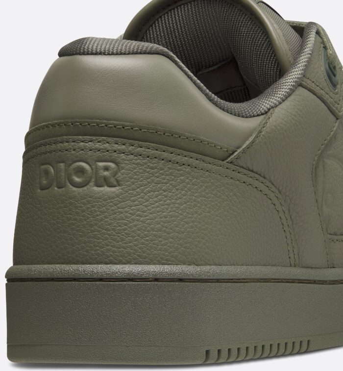 %Best sneaker fits store Products%