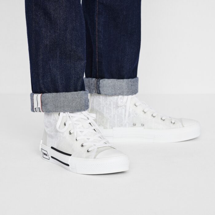 %Best sneaker fits store Products%