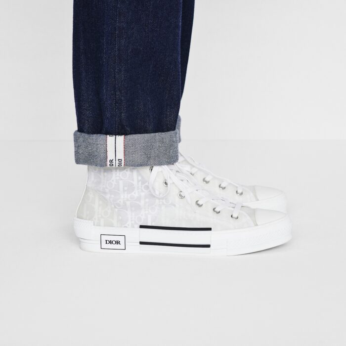 %Best sneaker fits store Products%