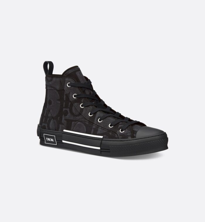 %Best sneaker fits store Products%