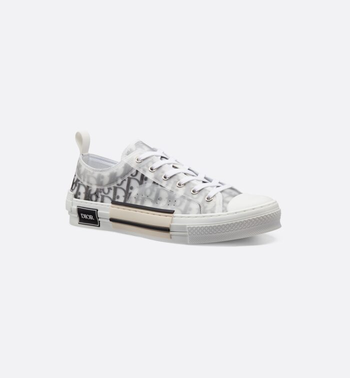%Best sneaker fits store Products%