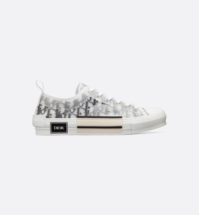 %Best sneaker fits store Products%